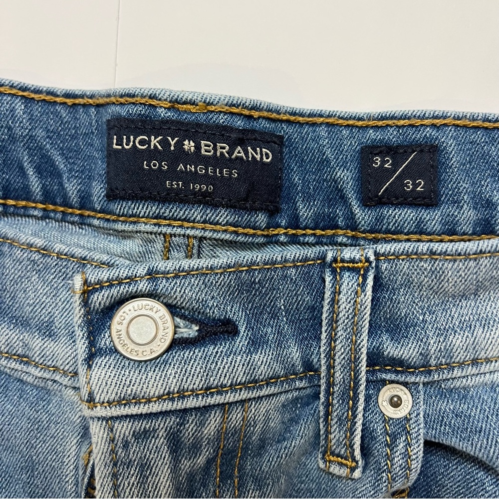 Lucky Brand Men’s Distressed Denim 710 Slim Fit Jeans Size 32/32 - Picture 3 of 10